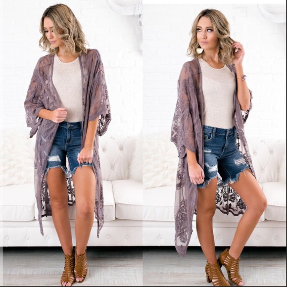 ❌SOLD❌Lace Kimono NWOT - Picture 2 of 3